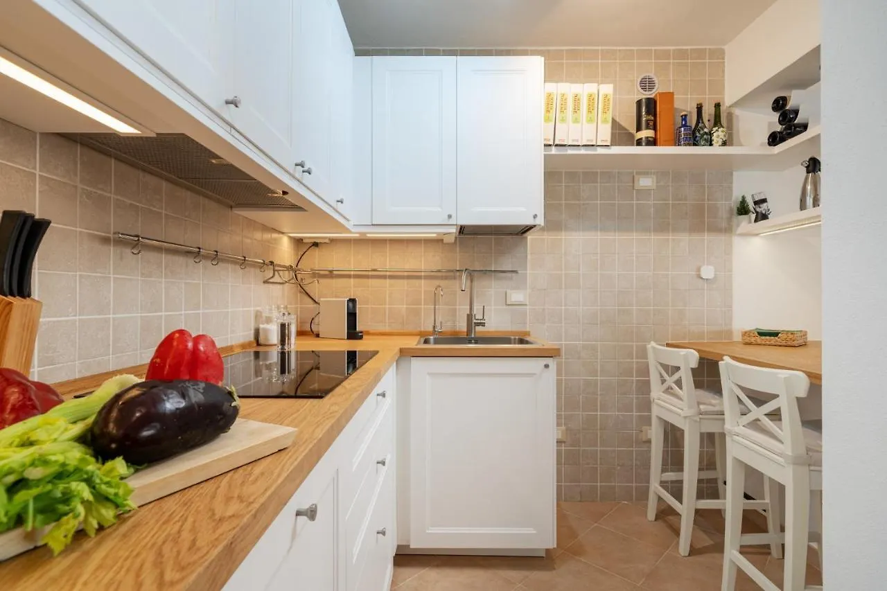 Villa Mirto Green House Riva dei Pini 0*,  Ιταλία
